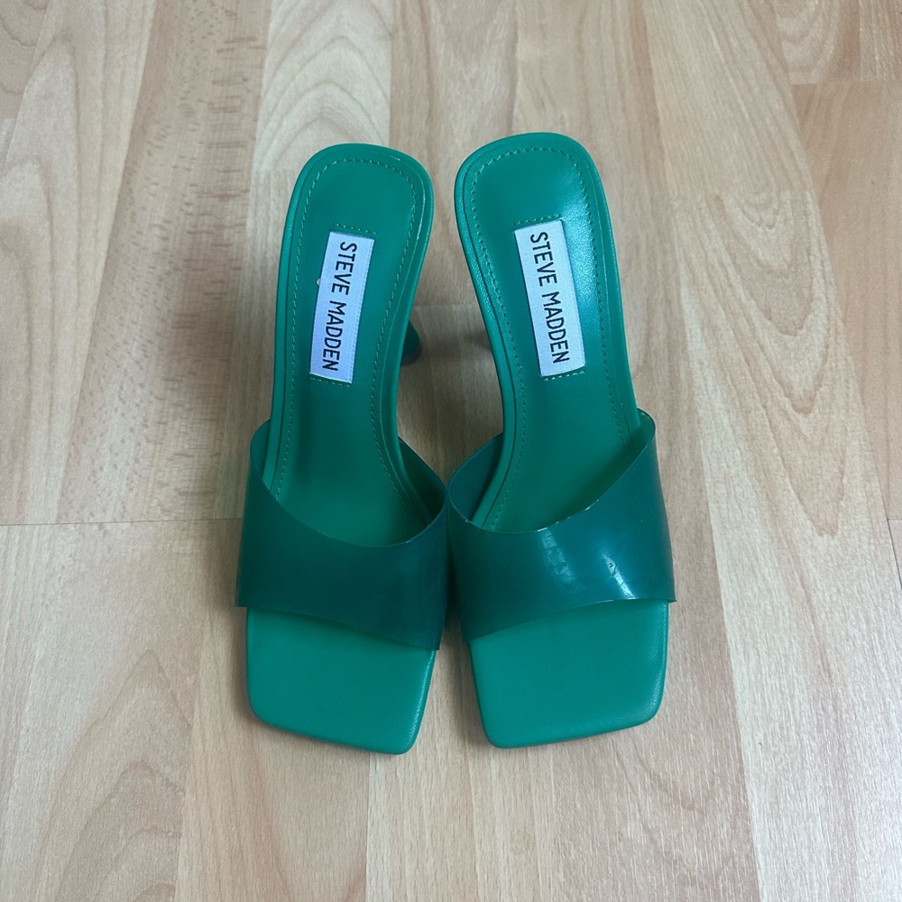 Green square toe heels